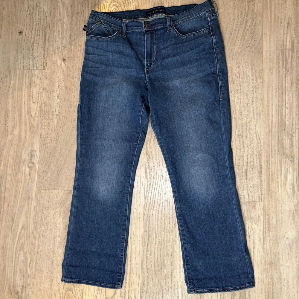 Rock & Republic Kendall Women Size‎ 14 Blue Jeans Stretchy Mid Rise Straight Leg